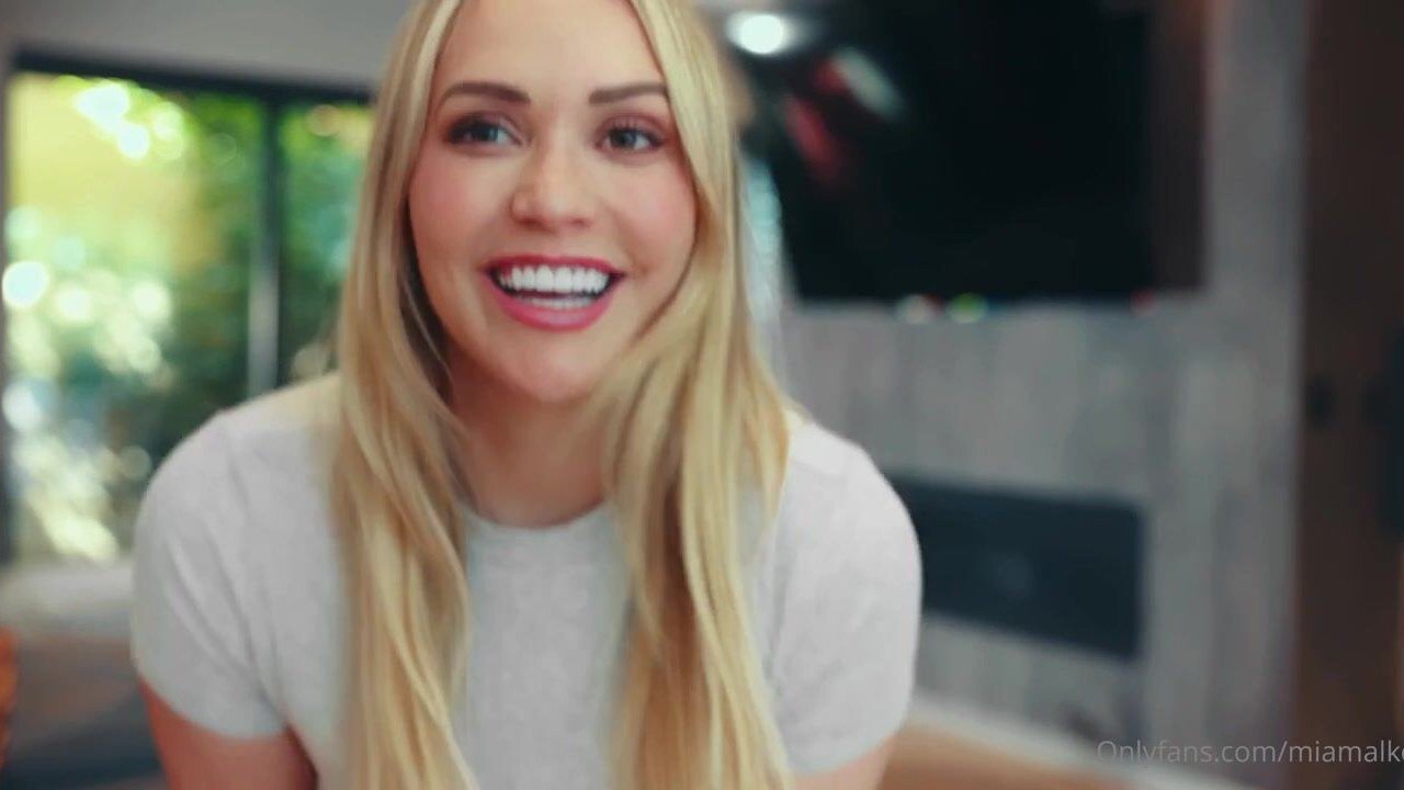 Mia Malkova - Halloween video, full screen still